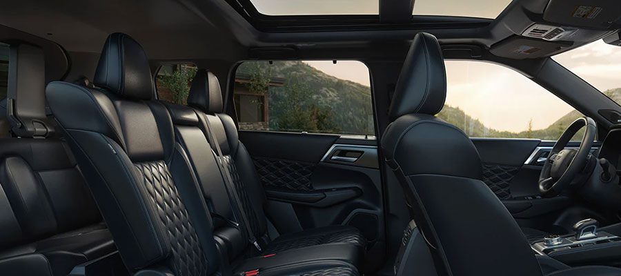 2026 Nissan Rogue PHEV Interior
