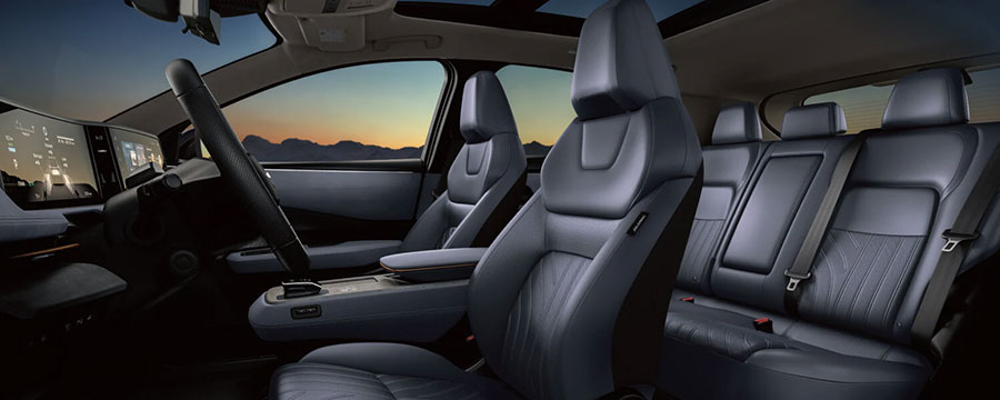 2025 Nissan ARIYA Interior